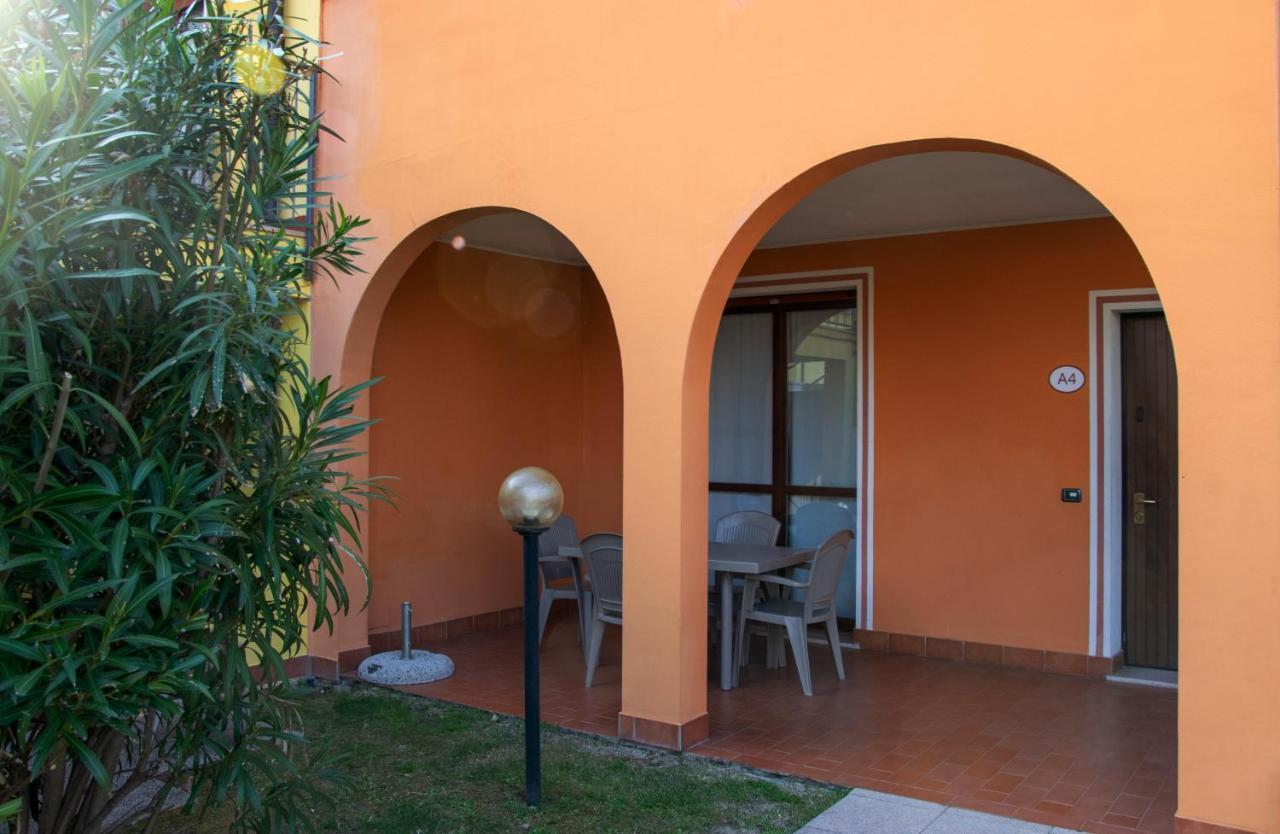 Residence La Meridiana - Apartment 04 Peschiera del Garda Exterior foto