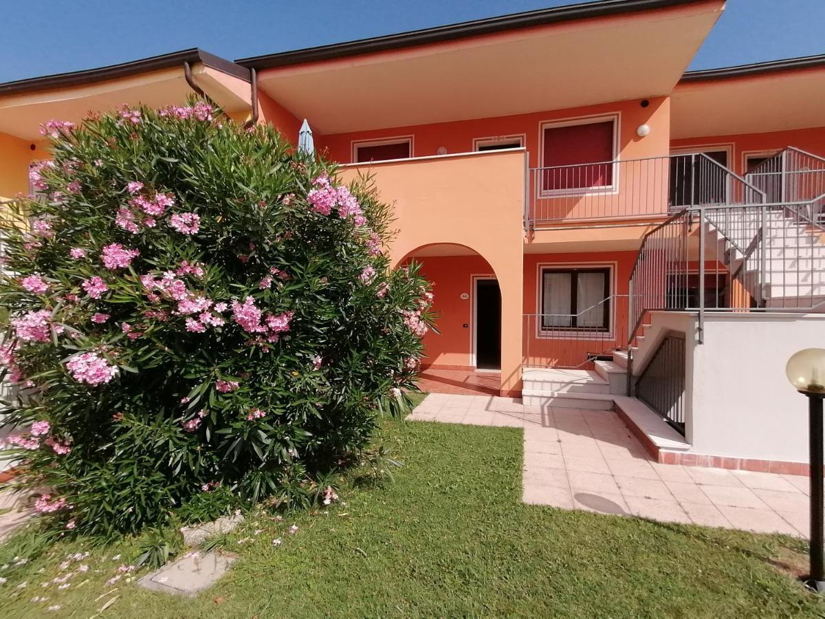 Residence La Meridiana - Apartment 04 Peschiera del Garda Exterior foto